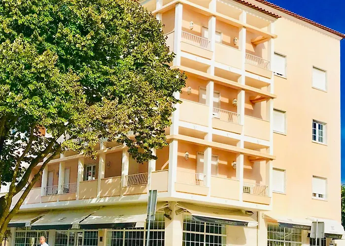 Atlantic Waves Pensión