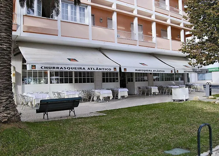 Atlantic Waves Pensión Carcavelos (Lisbon)